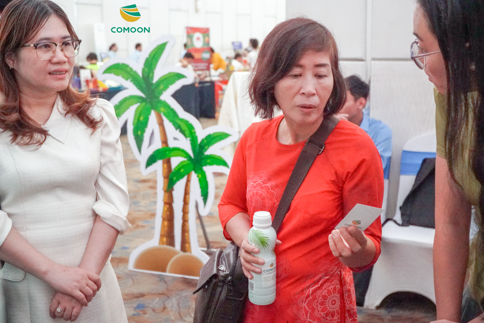 Nước dừa comoon sampling tại sự kiện