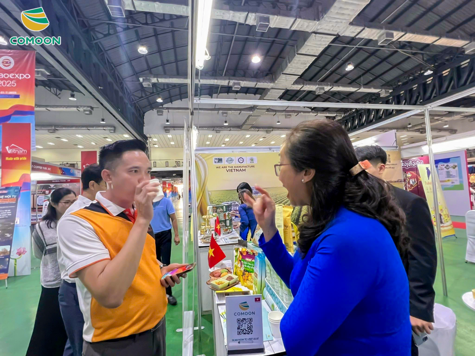 COMOON và HungHau Foods góp mặt tại gian hàng của Nakydaco tại Hội chợ xúc tiến thương mại Việt - Lào