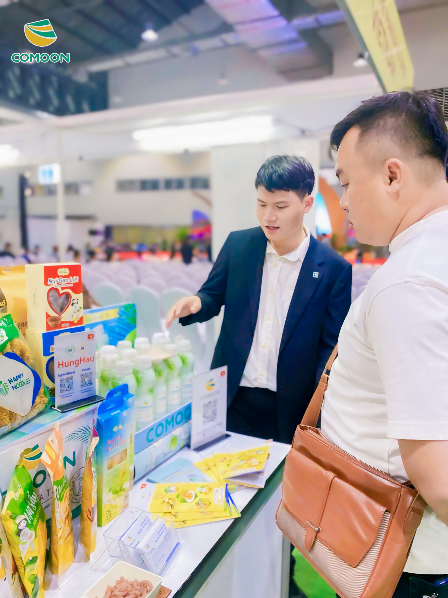 COMOON và HungHau Foods góp mặt tại gian hàng của Nakydaco tại Hội chợ xúc tiến thương mại Việt - Lào