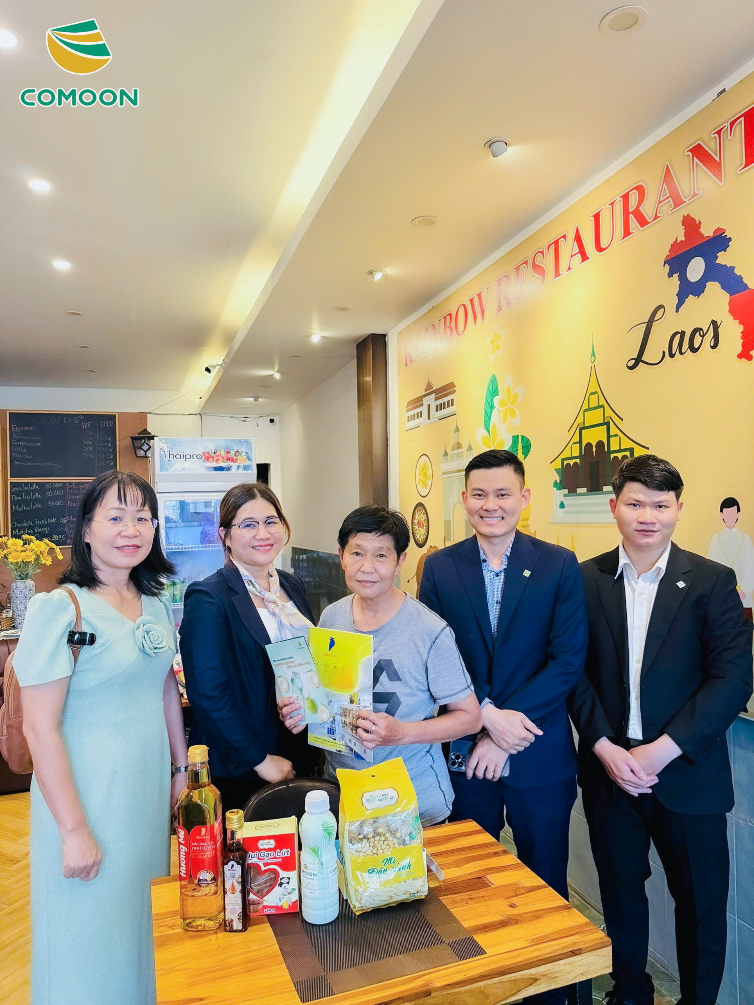 COMOON và HungHau Foods góp mặt tại gian hàng của Nakydaco tại Hội chợ xúc tiến thương mại Việt - Lào